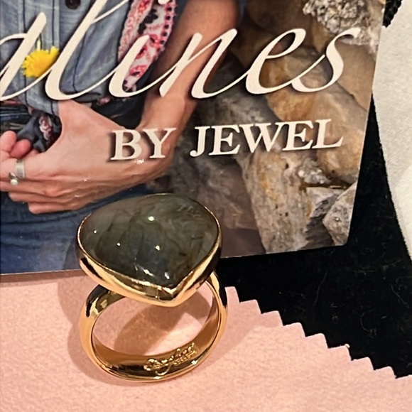 NWT - By Jewel - LABRADORITE HEART RING - Picture 2 of 5